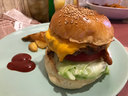 チリビーンズチーズバーガー