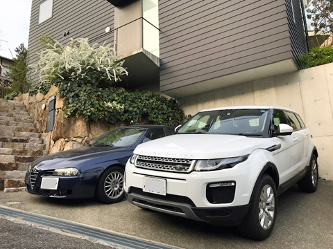 納車 しばしアルファ156SWと2台並んだ