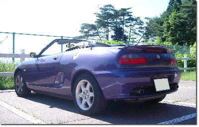 MGF 左後方から