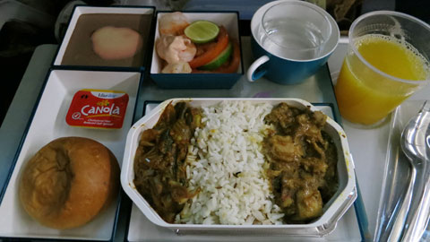 1回目の機内食