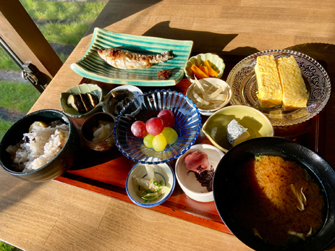 山の幸がいっぱいの朝食御膳 山の幸がいっぱいの朝食御膳