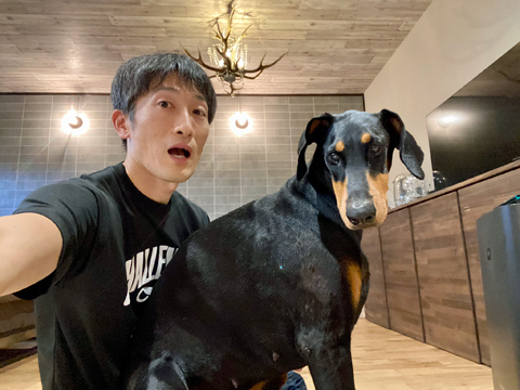 部屋でパチリ 部屋でパチリ