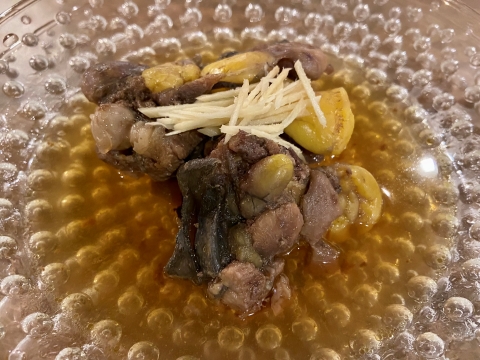 大きなすっぽんの煮込み コラーゲンの塊だ 大きなすっぽんの煮込み コラーゲンの塊だ