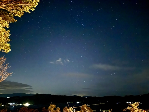 部屋から望む星空 部屋から望む星空