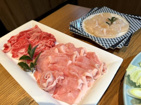牛肉、豚肉と帆立の刺身 牛肉、豚肉と帆立の刺身