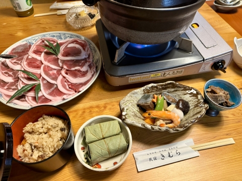 �ڂ����Ɏ��̂�����ς�`�̗t���i��