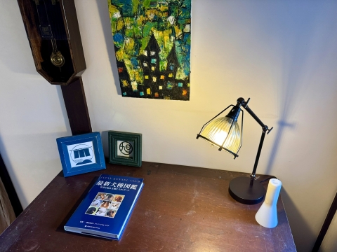 �󐅂��ڂ��Ă���}�ӂ��w�����Ă���Ă���